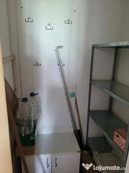 Apartament cu 3 camere semidecomandat în Tineretului