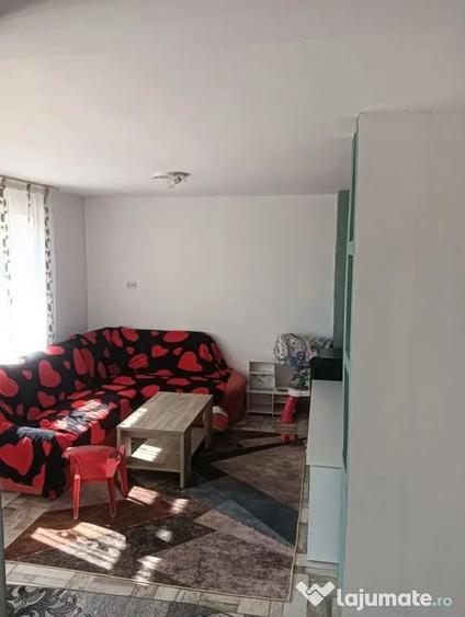 Casă cu 2 camere cu Teren 400 Mp în Pietrăria