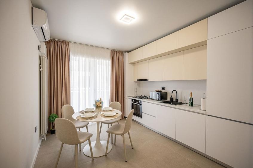 Apartament cu 2 camere decomandat în Mamaia-Sat