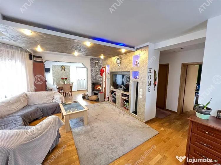 Casă cu 8 camere cu Teren 500 Mp în Vasile Aaron