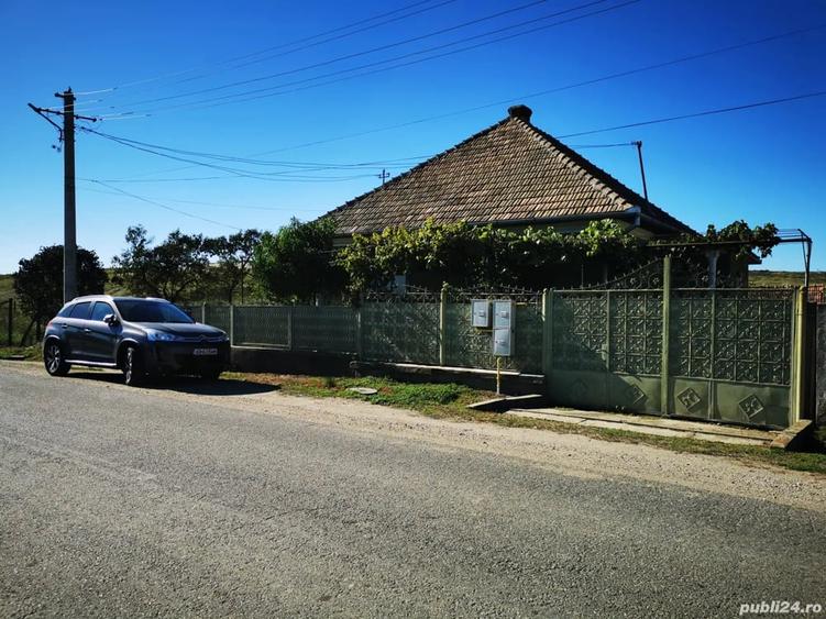 Casă cu 4 camere cu Teren 601 Mp în Central