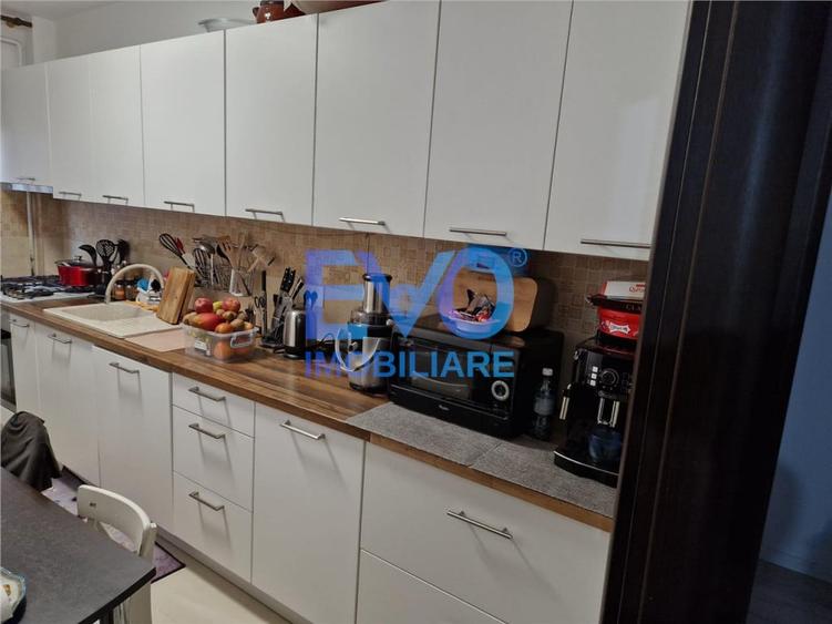 Apartament cu 3 camere semidecomandat în Valea Lupului