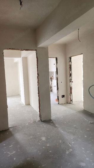 Apartament cu 2 camere decomandat în Obor
