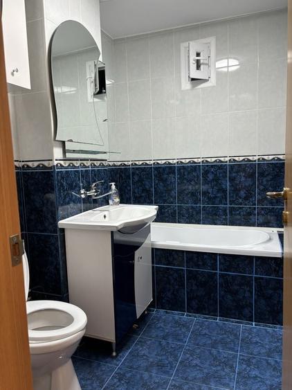 Apartament cu 4 camere decomandat în Zorilor