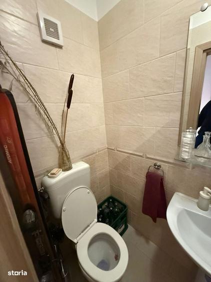 Apartament cu 3 camere decomandat în Central — fotografia 1