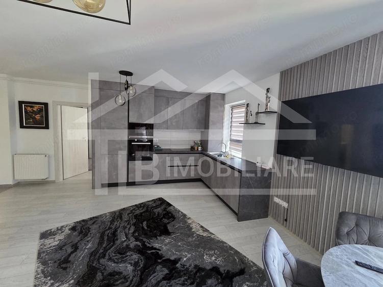 Apartament cu 3 camere decomandat în Libertății