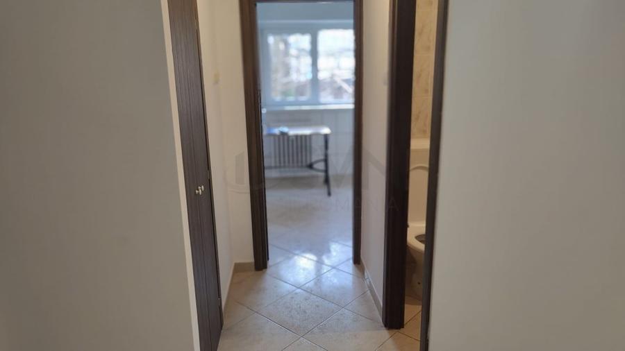 Apartament cu 3 camere decomandat în Dorobanți
