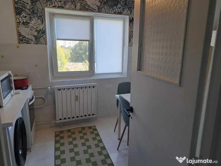 Garsonieră decomandată în Brâncoveanu