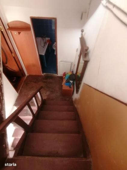 Casă cu 4 camere în Central