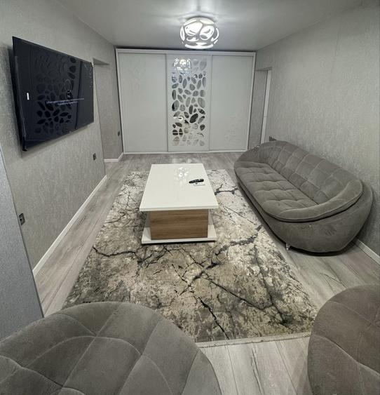 Inchiriez in regim hotelier apartament 3 camere zona Tomis II - 1