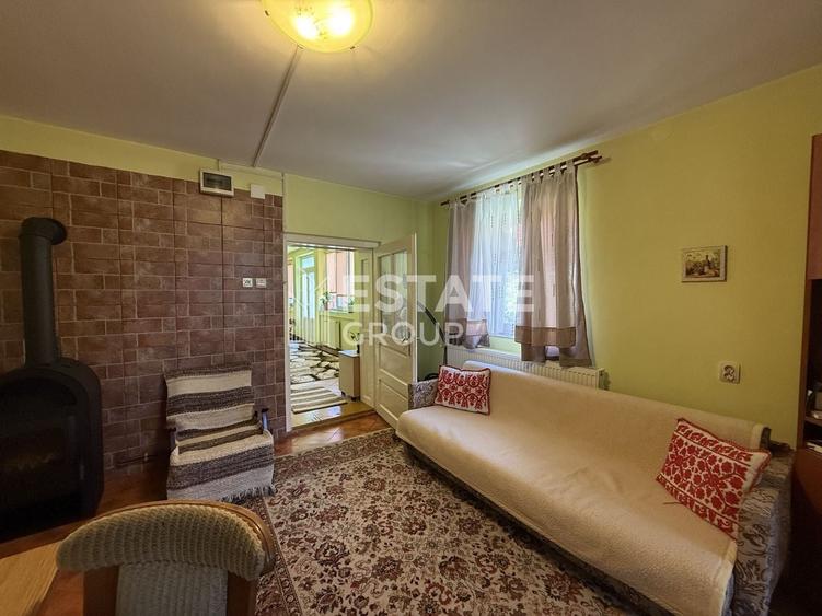 Casă individuală cu 5 camere cu Canalizare în Sânandrei
