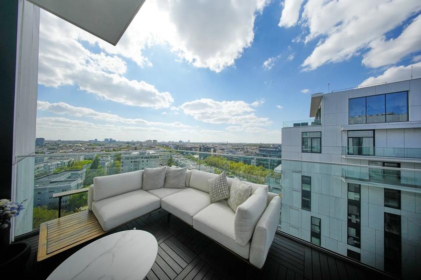 Apartament cu 4 camere decomandat în Herăstrău