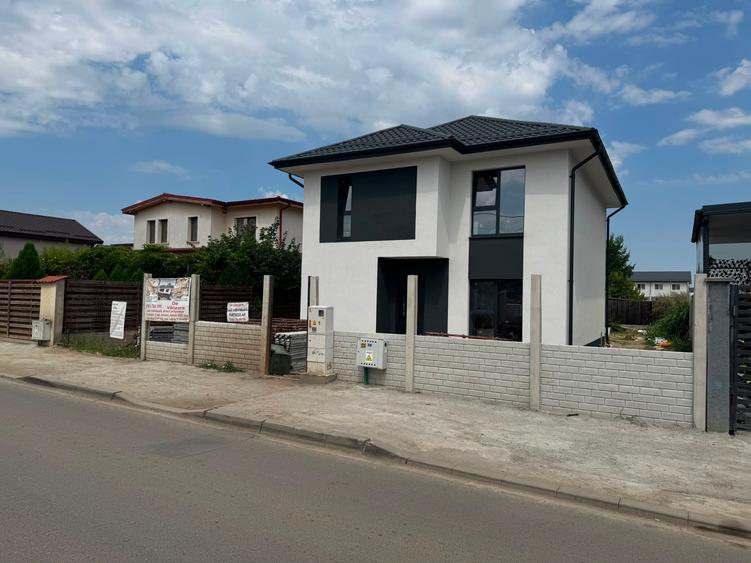 Casă individuală cu 5 camere cu Canalizare în Haliu