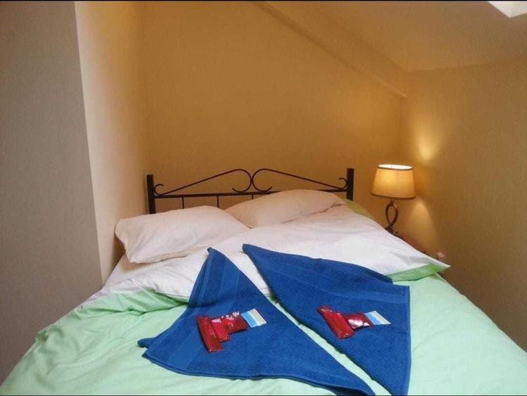 Apartament 2 camere mansarda, langa Primarie. Minim 3 luni. - 4