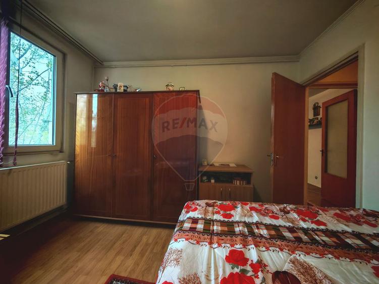 Apartament cu 2 camere decomandat, mobilat în P-ța Reșița