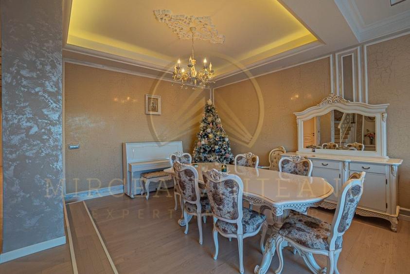 Casă individuală cu 10 camere cu Canalizare în Palazu Mare