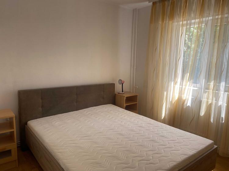 Apartament cu 2 camere semidecomandat în Exterior Vest