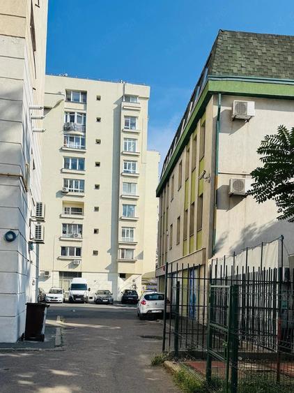 Garsonieră decomandată în 1 Mai