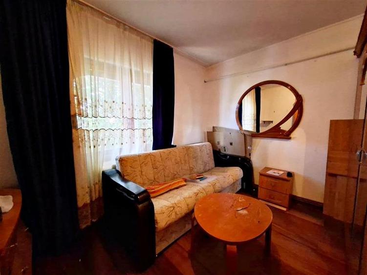 Apartament cu 2 camere semidecomandat în 9 Mai