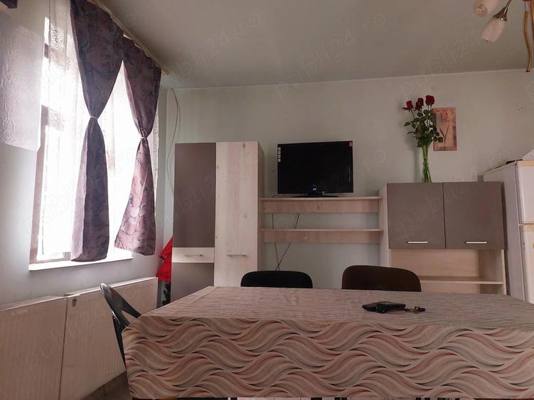 Casă cu 3 camere cu Teren 120 Mp în Exterior Vest
