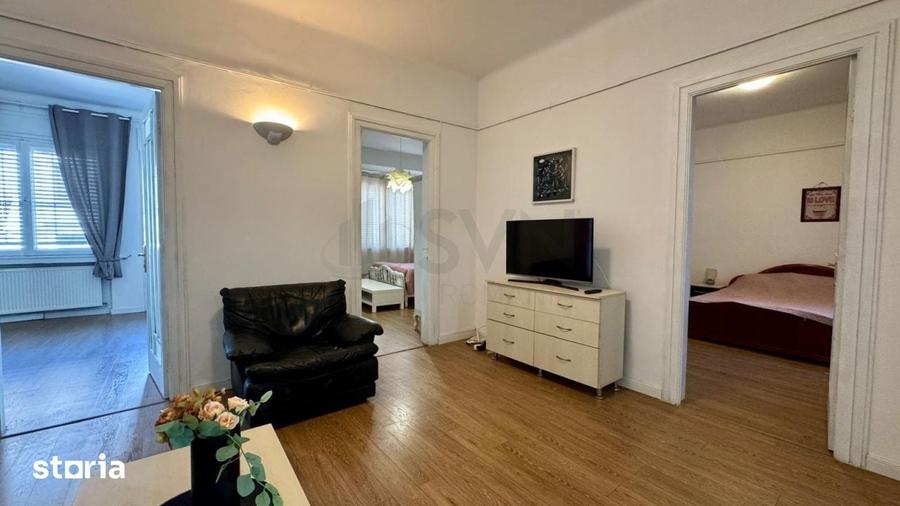 Apartament cu 5 camere decomandat în Universitate