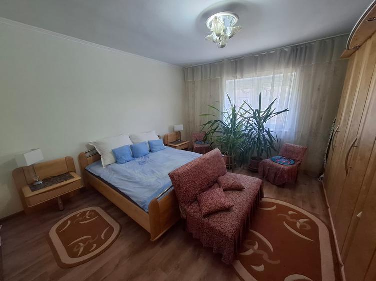 Duplex cu 6 camere cu Garaj în Aradul Nou
