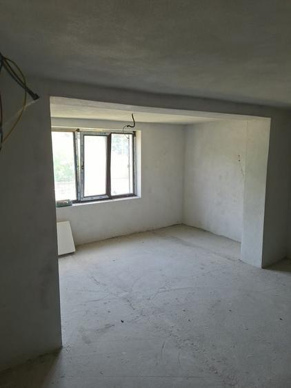 Casă cu 3 camere în Gura Bărbulețului