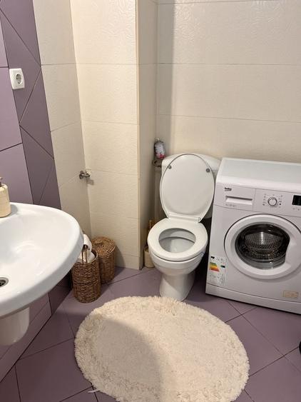 Apartament cu 3 camere decomandat în Exterior Vest