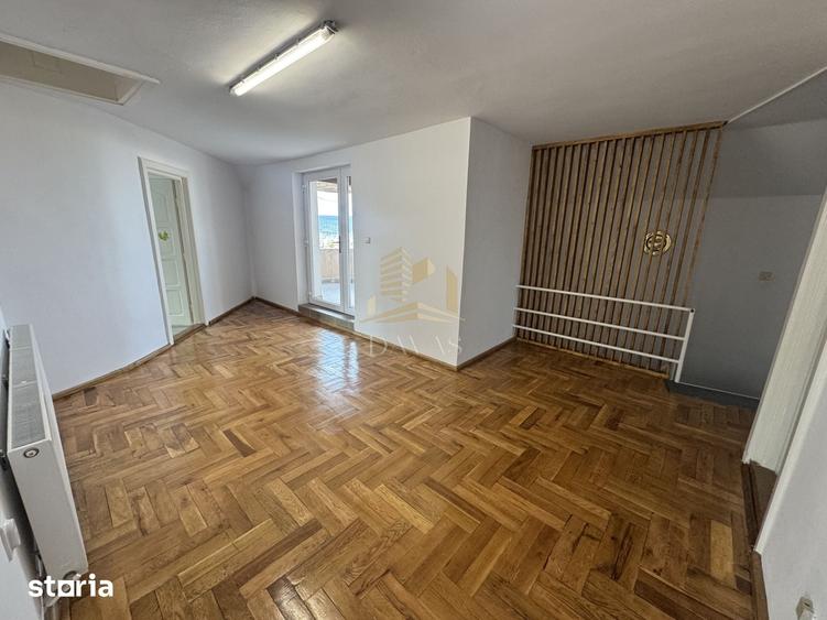 Casă cu Teren 1500 Mp în Andrei Mureșanu
