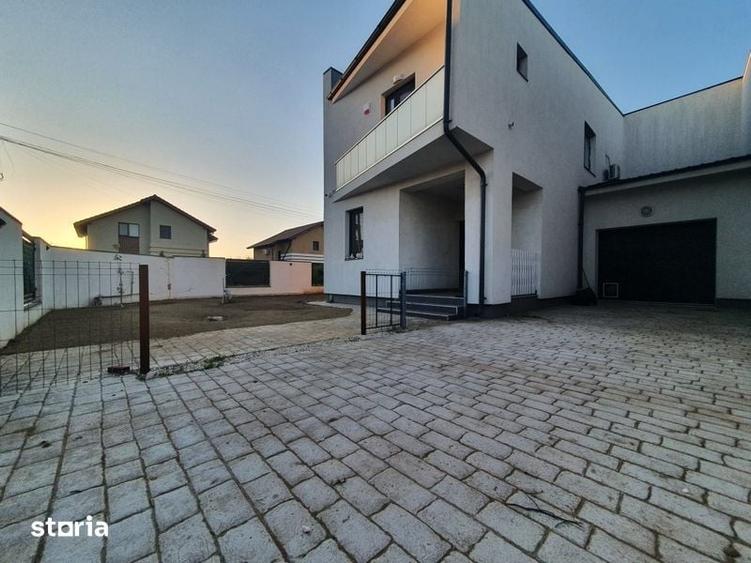 Casă cu 4 camere cu Teren 120 Mp în Dumbrăvița