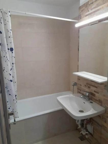 Apartament cu 3 camere decomandat în 1 Decembrie 1918