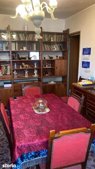 Apartament cu 4 camere în Militari
