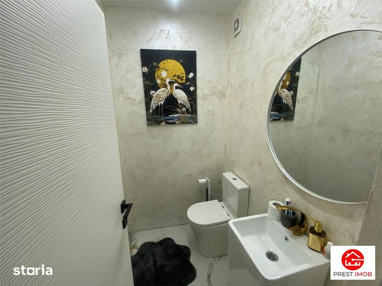 Apartament cu 3 camere în Central — fotografia 3