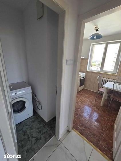 Apartament cu 2 camere decomandat în Romanilor