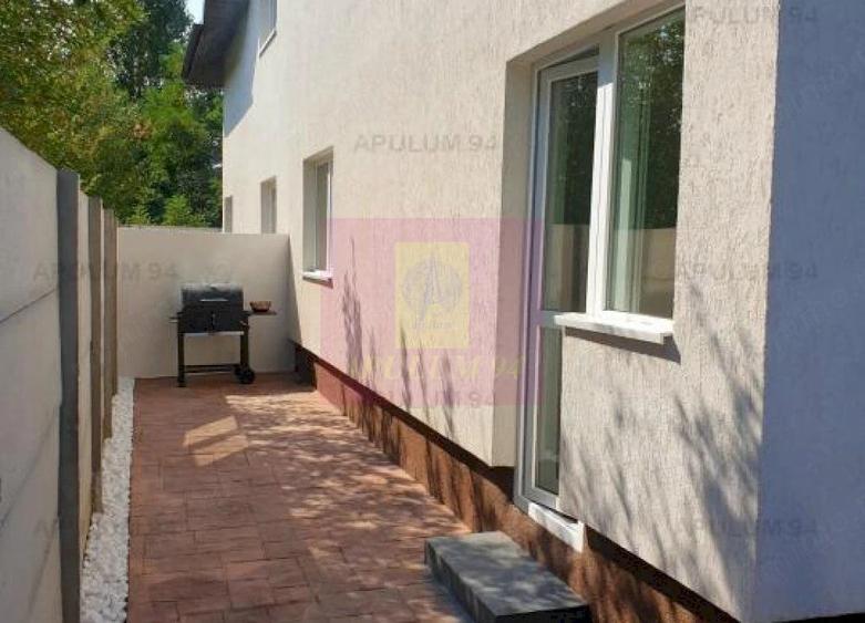 Casă cu Teren 270 Mp în 1 Decembrie