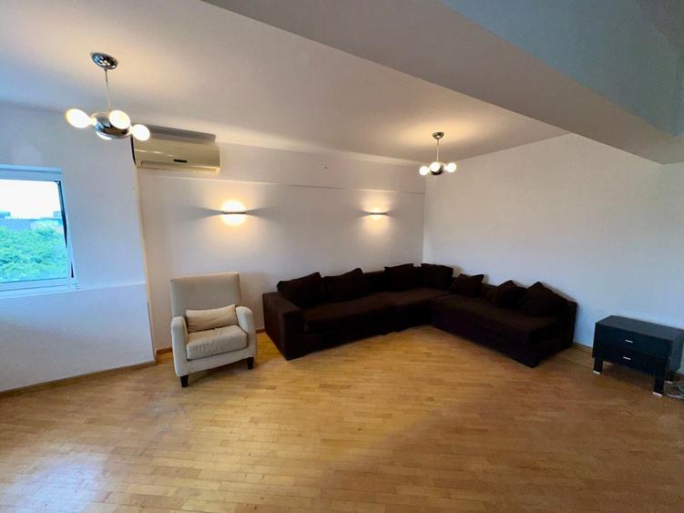 Apartament cu 5 camere, mobilat în Unirii