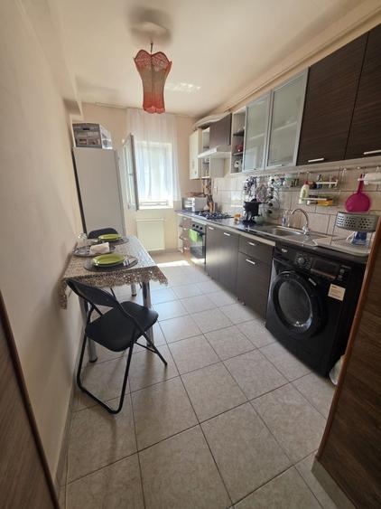Apartament cu 2 camere decomandat în Florești