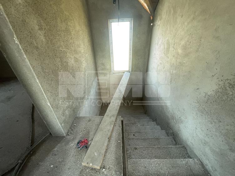 CASA LA ROSU DIN CARAMIDA + GARAJ I 12,5 ARI I VICOV DE SUS I - 5