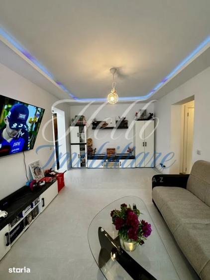 Apartament cu 2 camere decomandat în Gruia