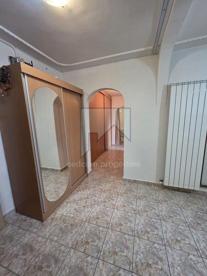 Apartament cu 3 camere decomandat, mobilat în Rahova