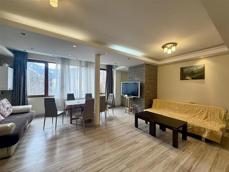 Apartament cu 2 camere decomandat, mobilat în Poiana Brașov