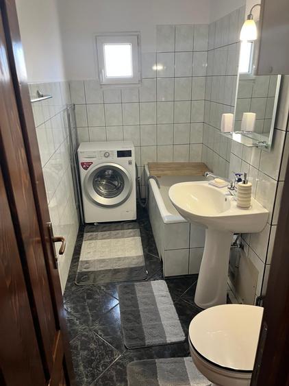 Apartament cu 3 camere decomandat în Scriitorilor