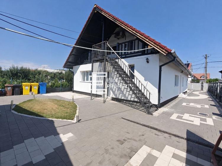 Casă individuală cu 7 camere cu Canalizare în Vest