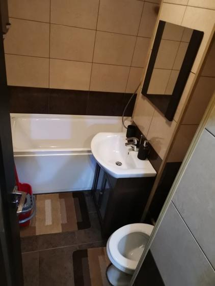 Garsonieră decomandată în Central