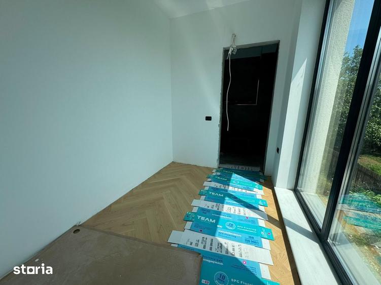 Casă cu 5 camere cu Teren 190 Mp în Central