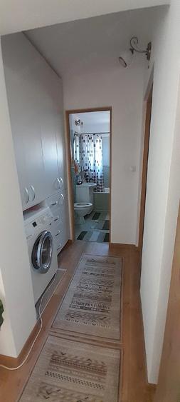 Apartament cu 2 camere semidecomandat în Cetate