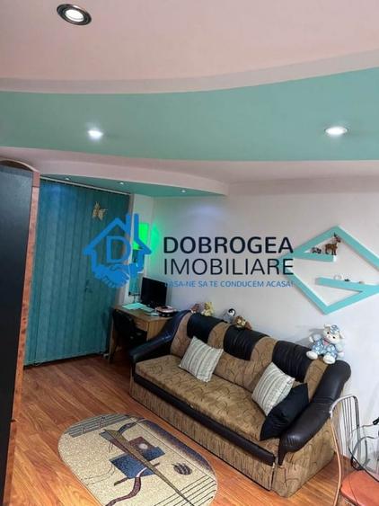 Apartament cu 2 camere decomandat, mobilat în Piața Nouă