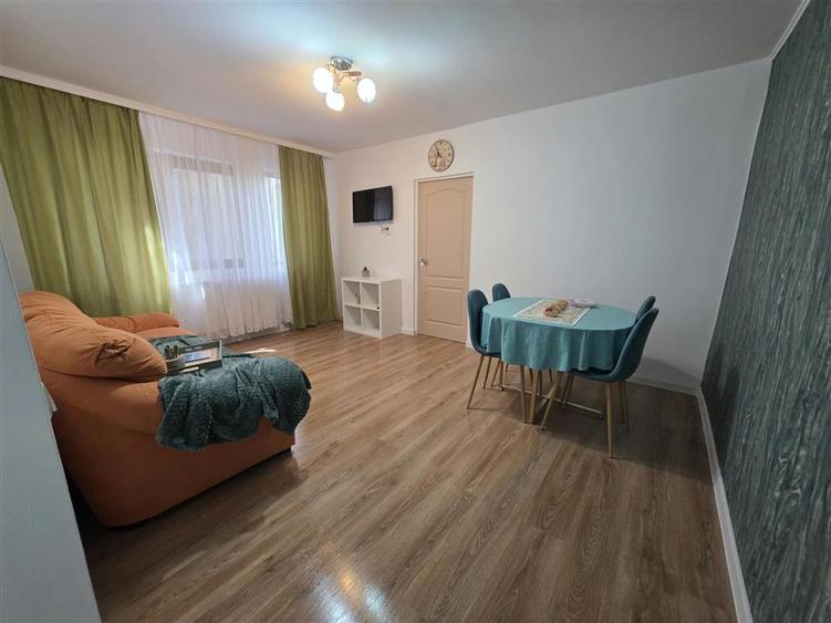 Apartament cu 2 camere decomandat, mobilat în Tipografilor