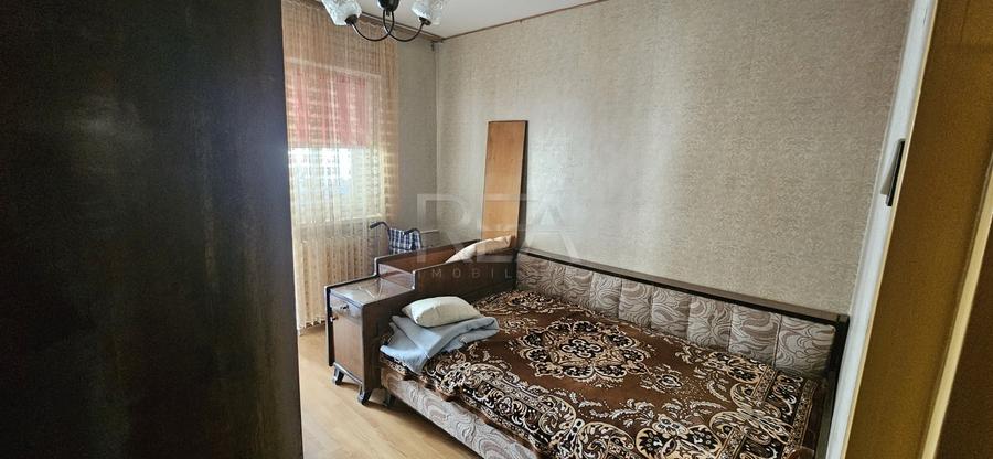 Apartament cu 4 camere decomandat, mobilat în Iancului