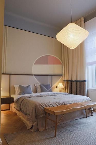 Apartament cu 3 camere decomandat, mobilat în Central
